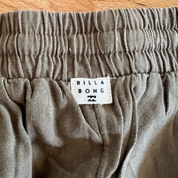 NWT! Billabong Road Trippin Short Sage Brown - Picture 4 of 5